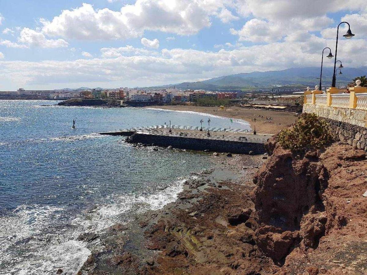 Primera Linea Con Preciosas Vistas Al Mar 멜레나라 외부 사진